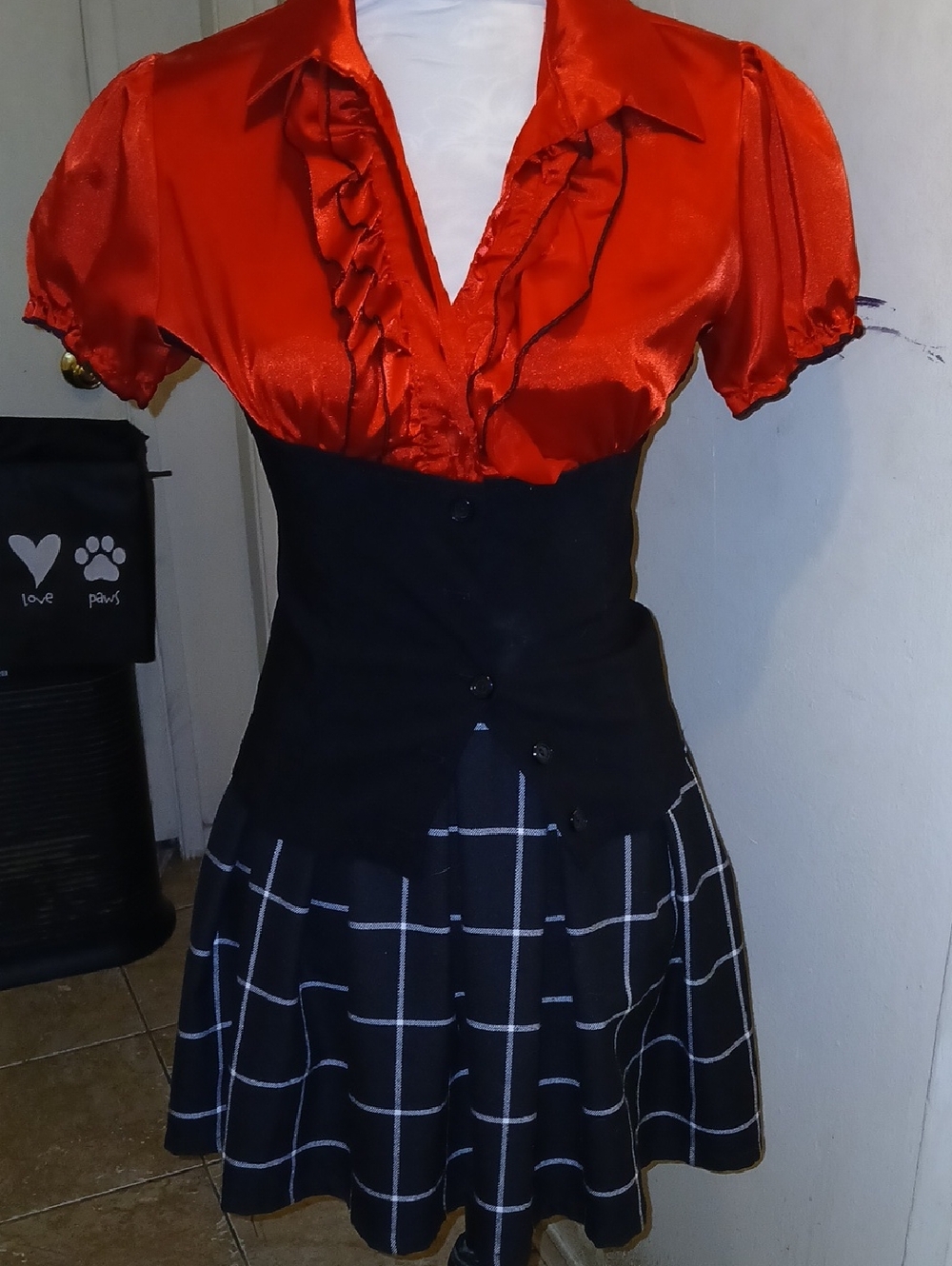 Hot Topic Black Plaid Skirt